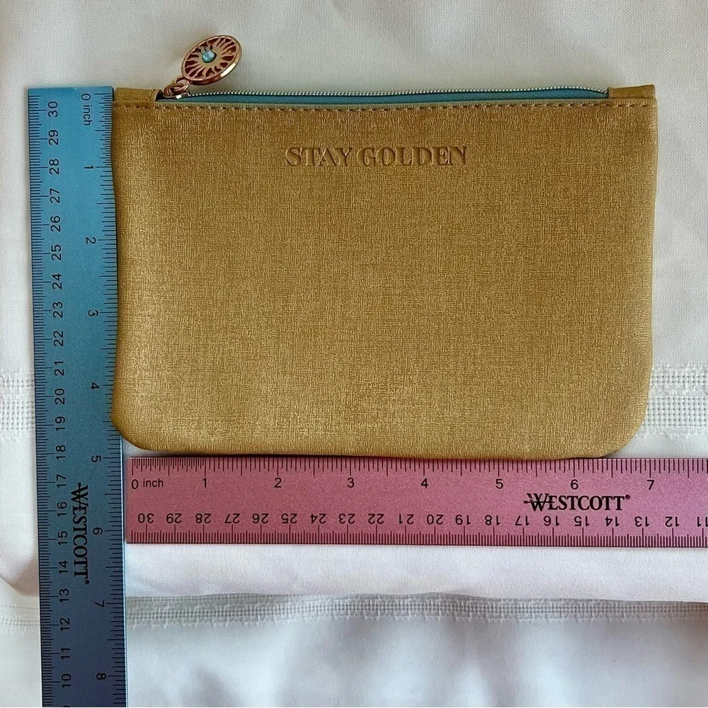 ipsy Glam Bag STAY GOLDEN Gold EUC Like New💄3/$12💄5/$15‎